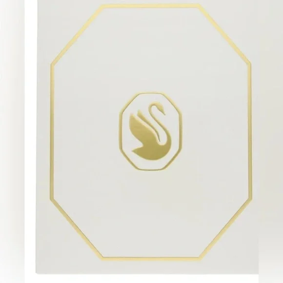 Swarovski 2022 Annual Ornament - Picture 6 of 6